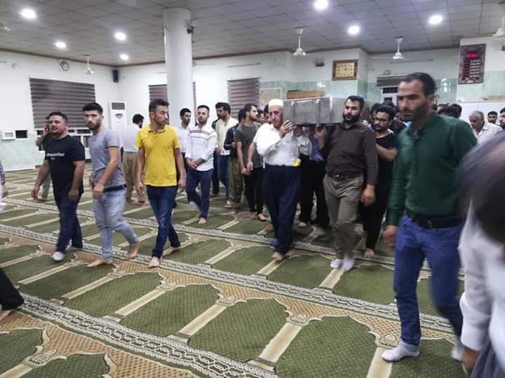 به‌ وێنه‌.. له‌ چوار قوڕنه‌ رێوڕه‌سمی به‌خاكسپاردنی ته‌رمی قوربانیانی بۆردومانه‌كانی توركیا به‌ڕێوه‌چوو